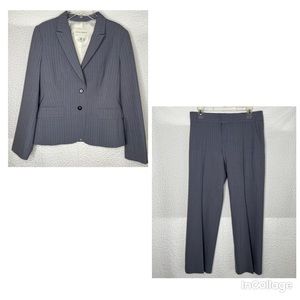 Banana Republic Blazer and Pants the Martin Fit  Size 8P.